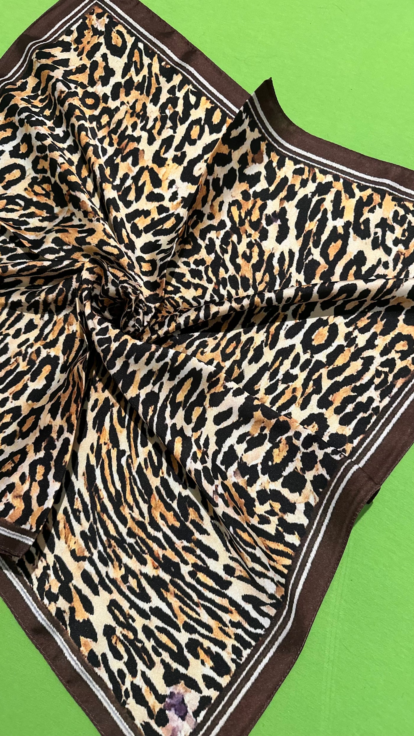 Leopar desen fular