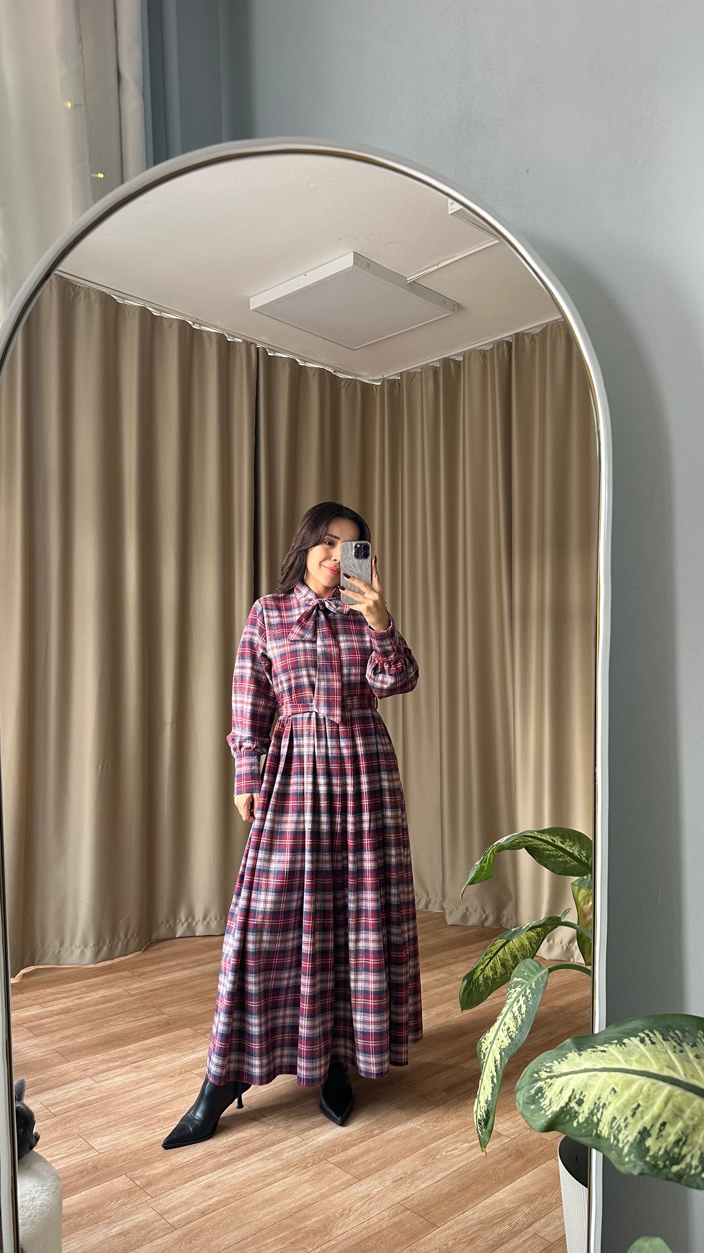 Ekose desenli elbise