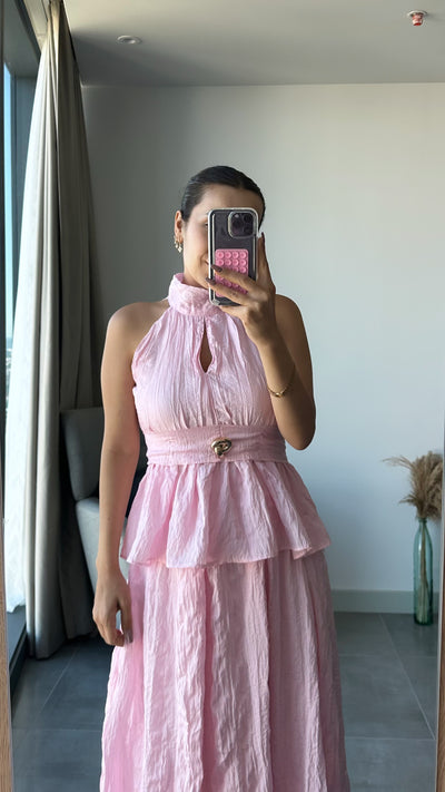 Halter yaka pembe elbise görünümlü takım