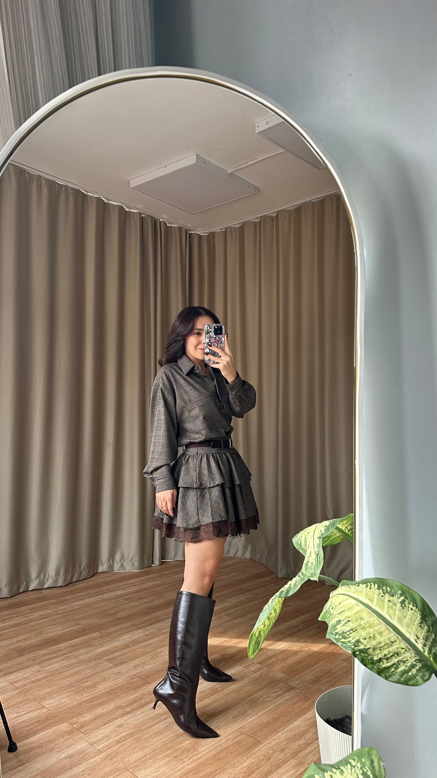 Kahve Dantel detaylı kendinden kemerli ekose takım