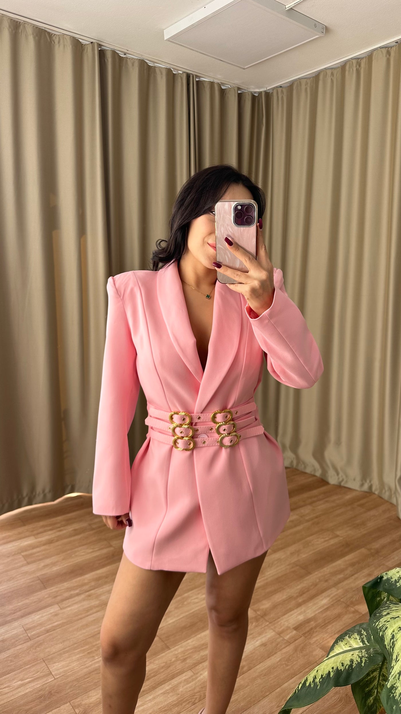 Kendinden kemer detaylı Ceket