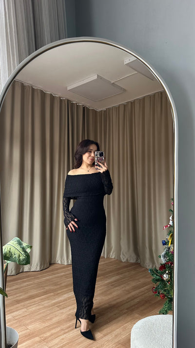 Dantel detaylı Madonna siyah elbise