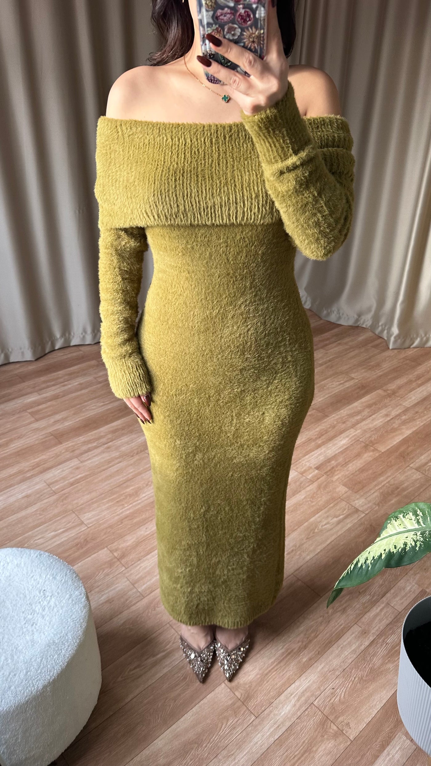 MADONNA YAKA yağ yeşili SAKALLI TRİKO ELBİSE