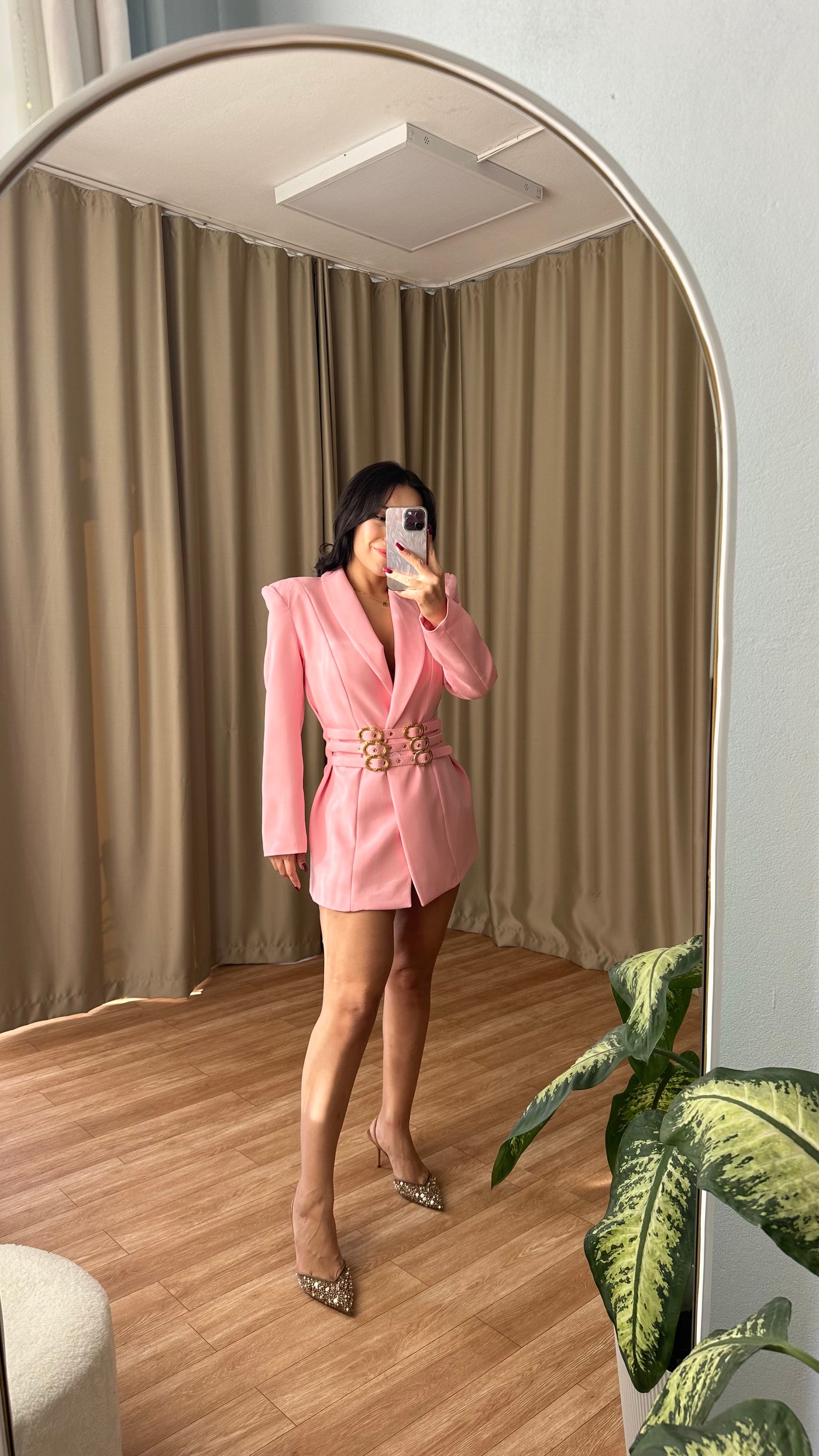 Kendinden kemer detaylı Ceket