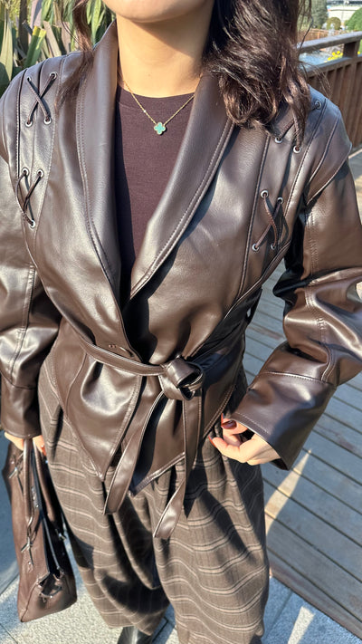 Acı kahve belden kuşaklı deri ceket