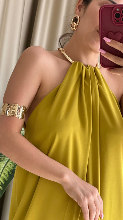 Boyundan Gold Detaylı elbise
