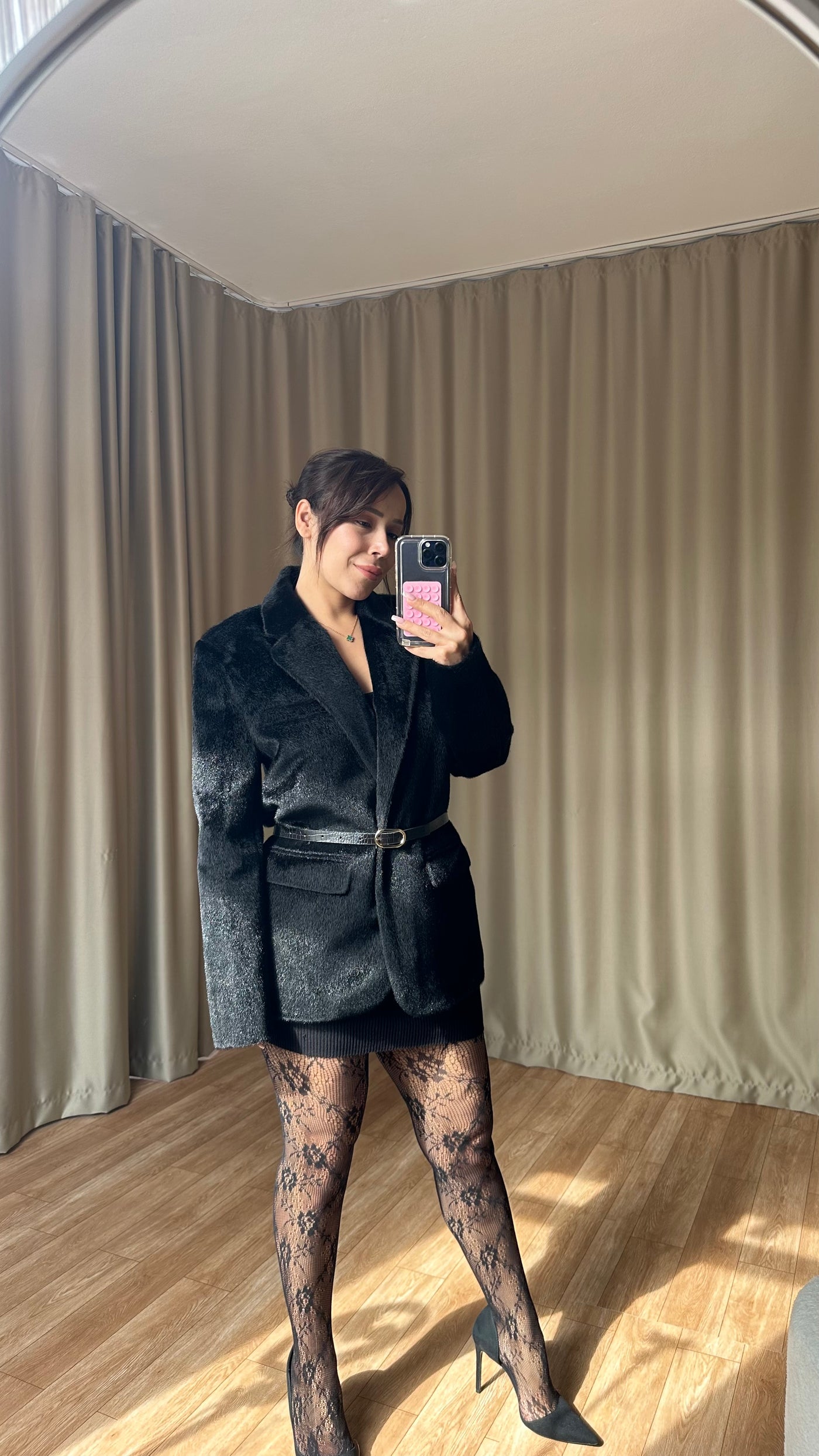 Siyah Dokulu Kemerli blazer ceket