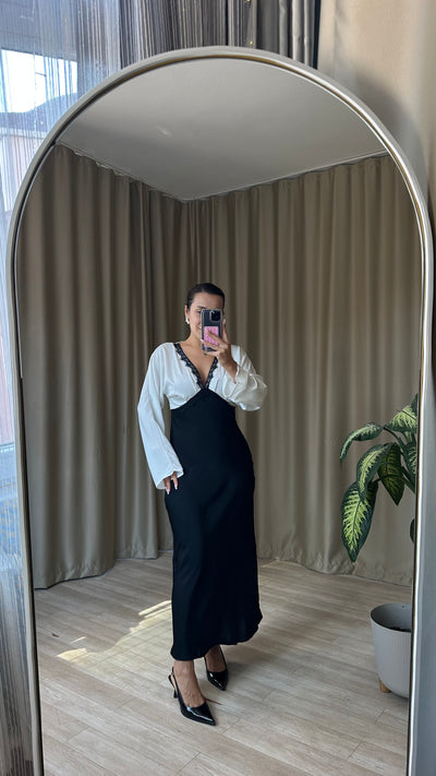 DANTEL DETAYLI Siyah SATEN SLİP ELBİSE