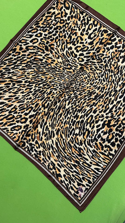 Leopar desen fular