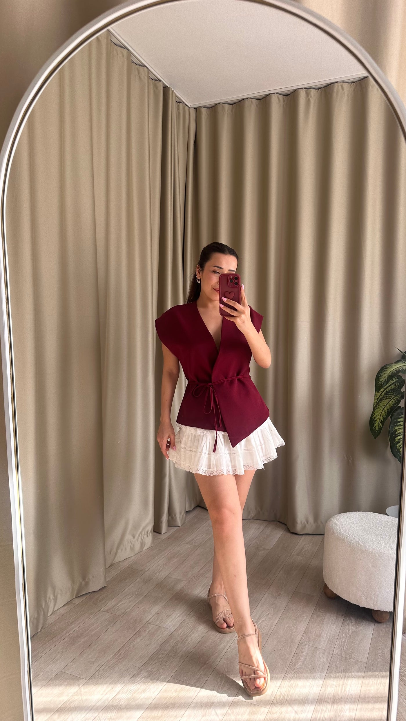 Bordo belden ip kuşaklı yeleğimiz