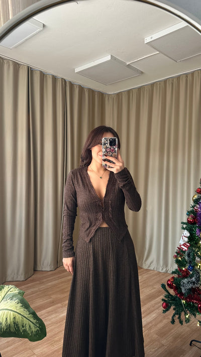 Dantel detaylı hırka ve etek takım