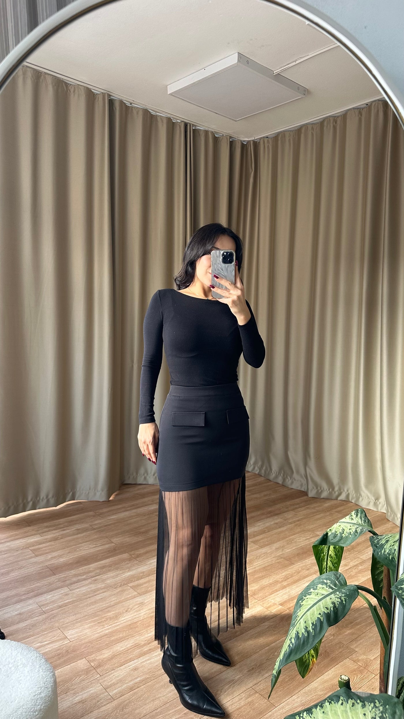 Siyah Tül pile detaylı etek