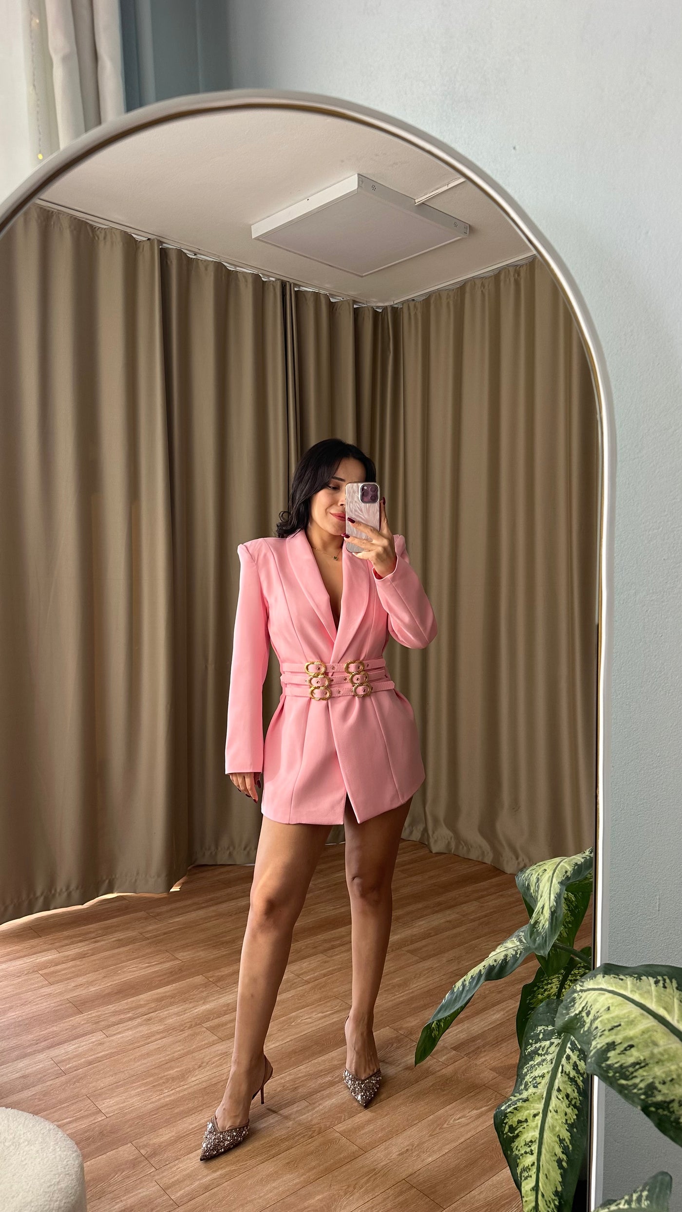 Kendinden kemer detaylı Ceket