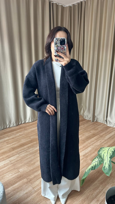 SİYAH SAKALLI YUMOŞ HIRKA