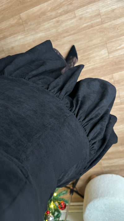 Pileli Süet Siyah elbise