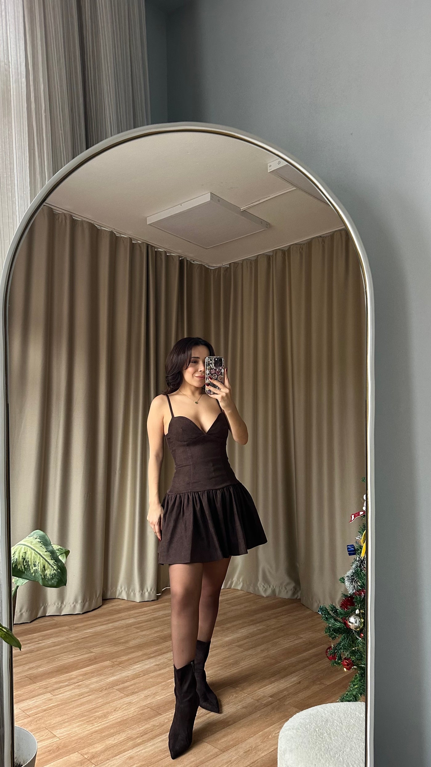 Pileli Süet kahve elbise