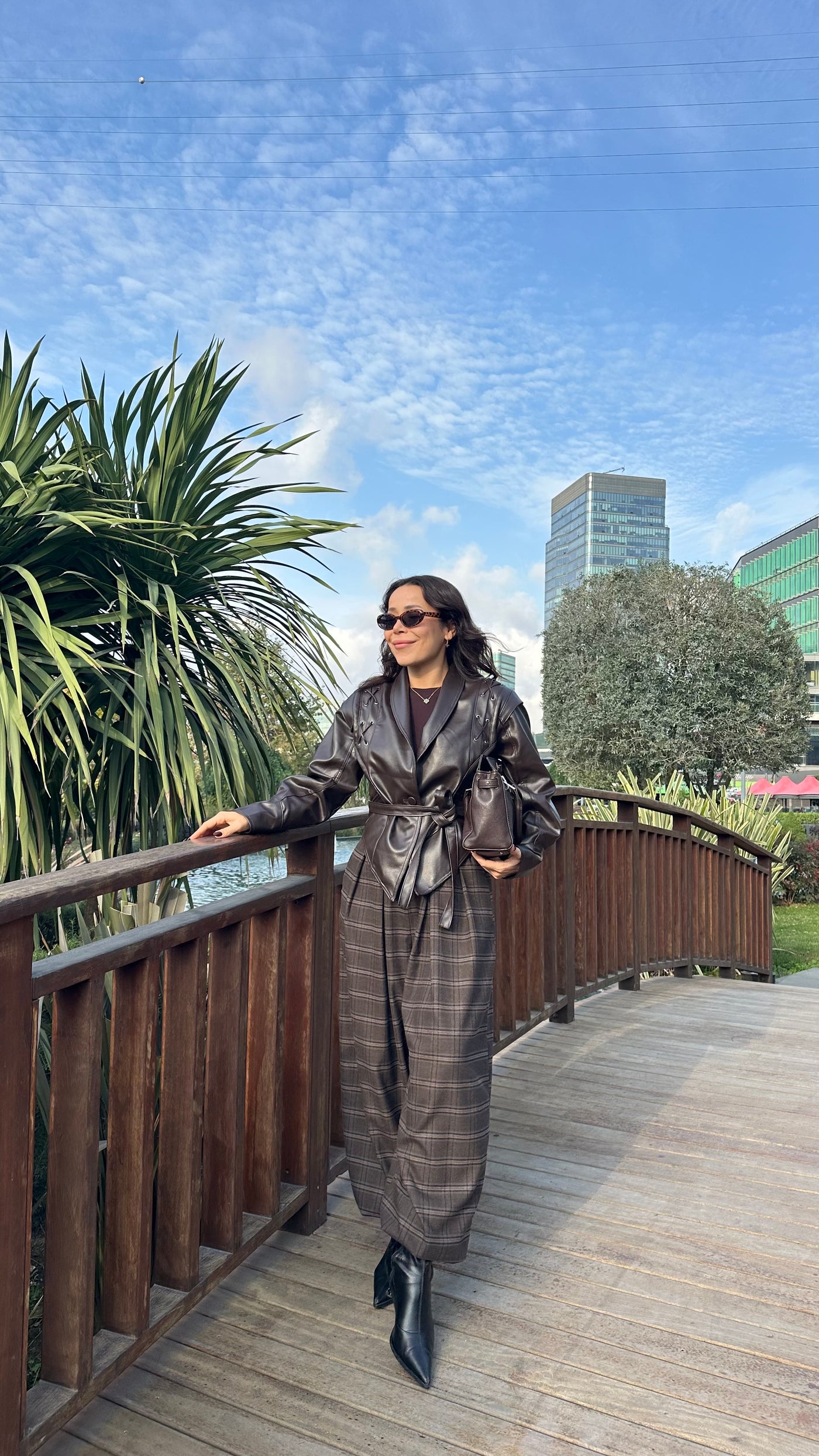 Acı kahve belden kuşaklı deri ceket