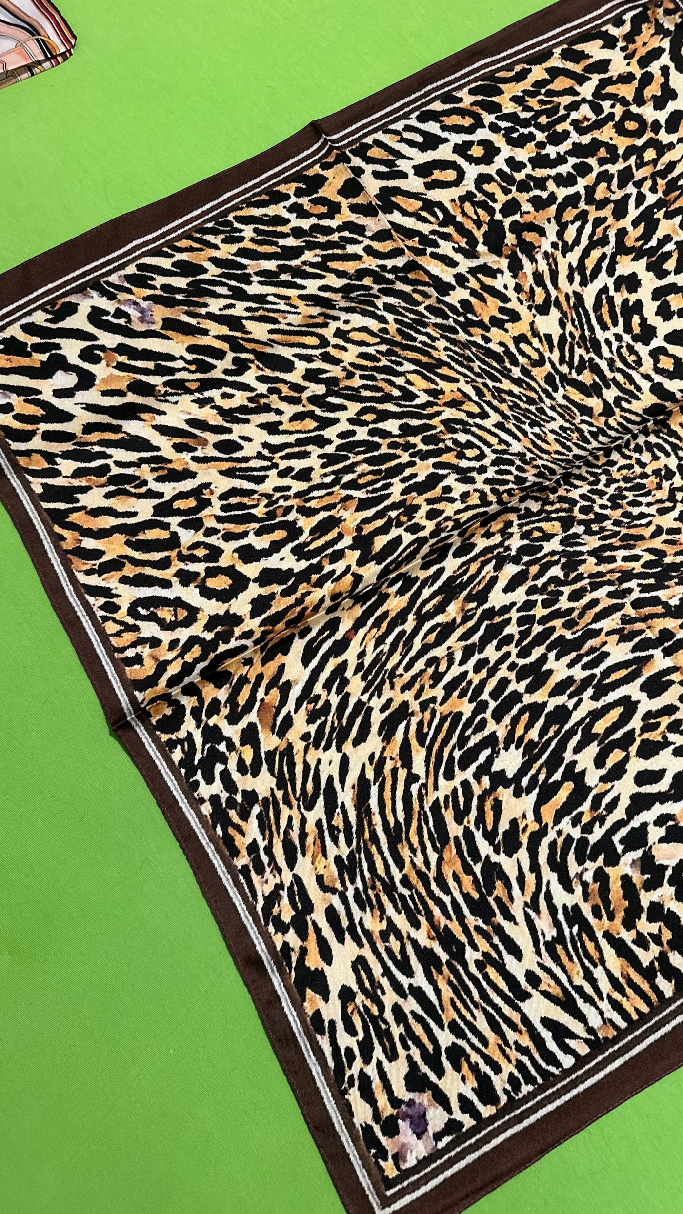 Leopar desen fular