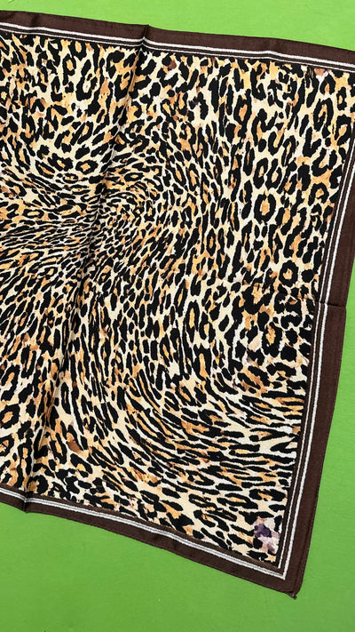 Leopar desen fular