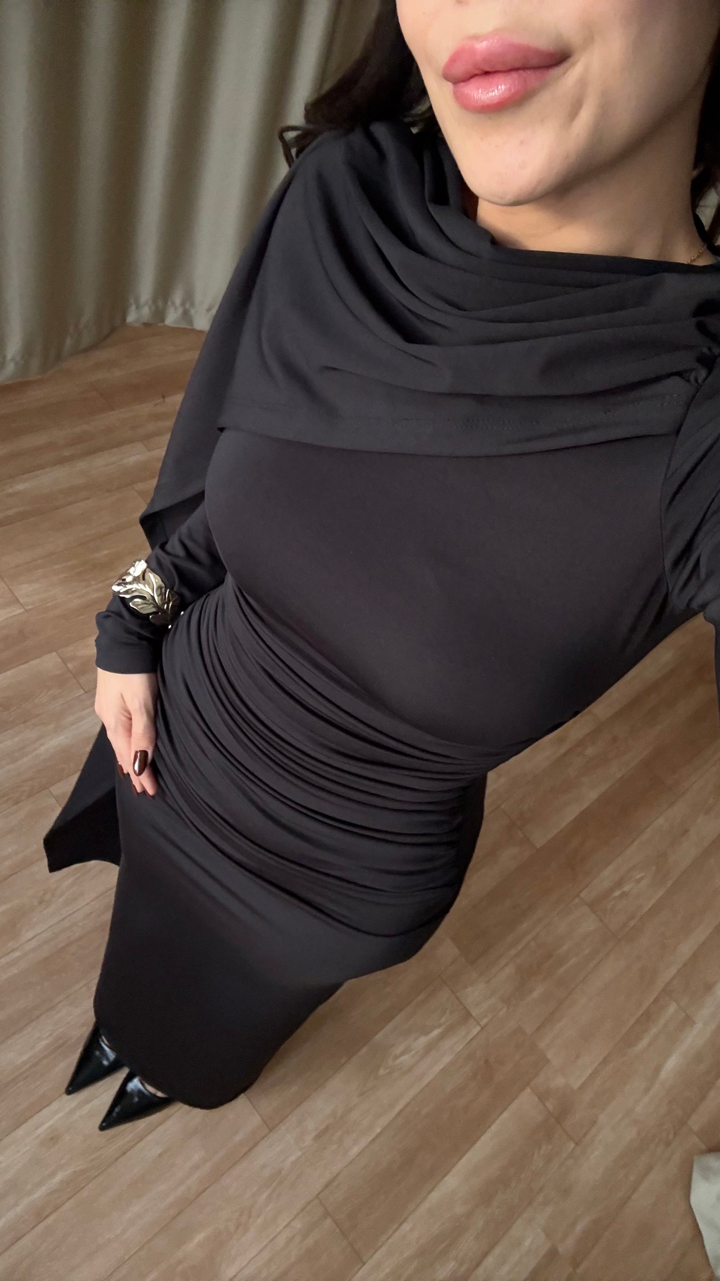 Şal detaylı elbise ( Siyah )