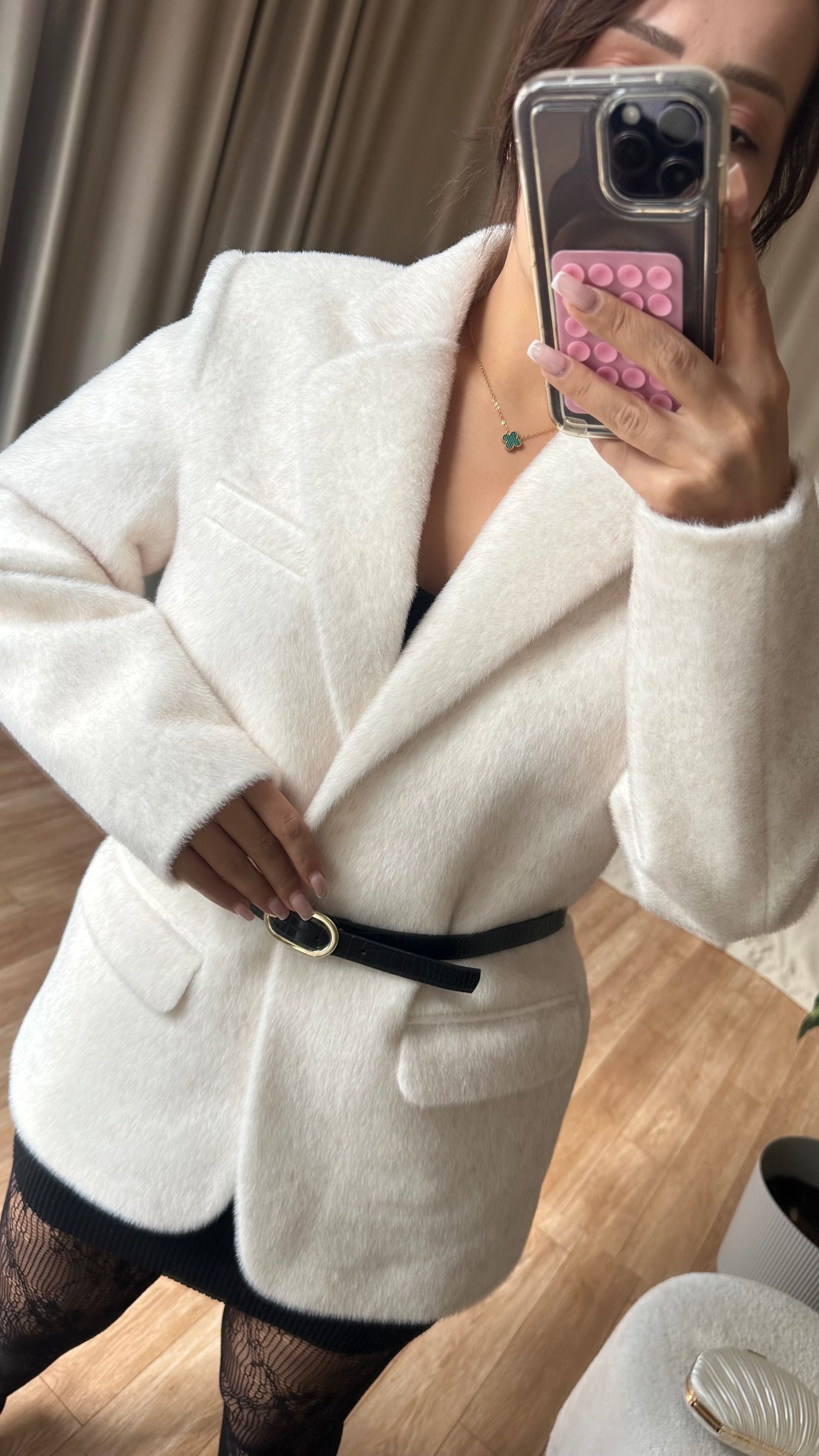 Ekru Dokulu Kemerli blazer ceket