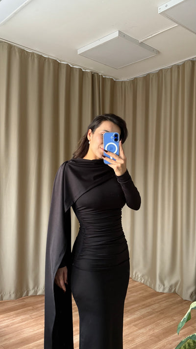 Şal detaylı elbise ( Siyah )