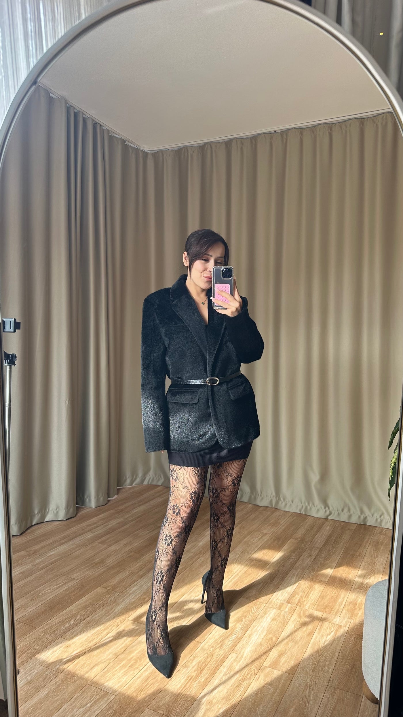 Siyah Dokulu Kemerli blazer ceket