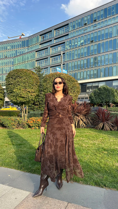 Dantel detaylı kadife baskılı bluz