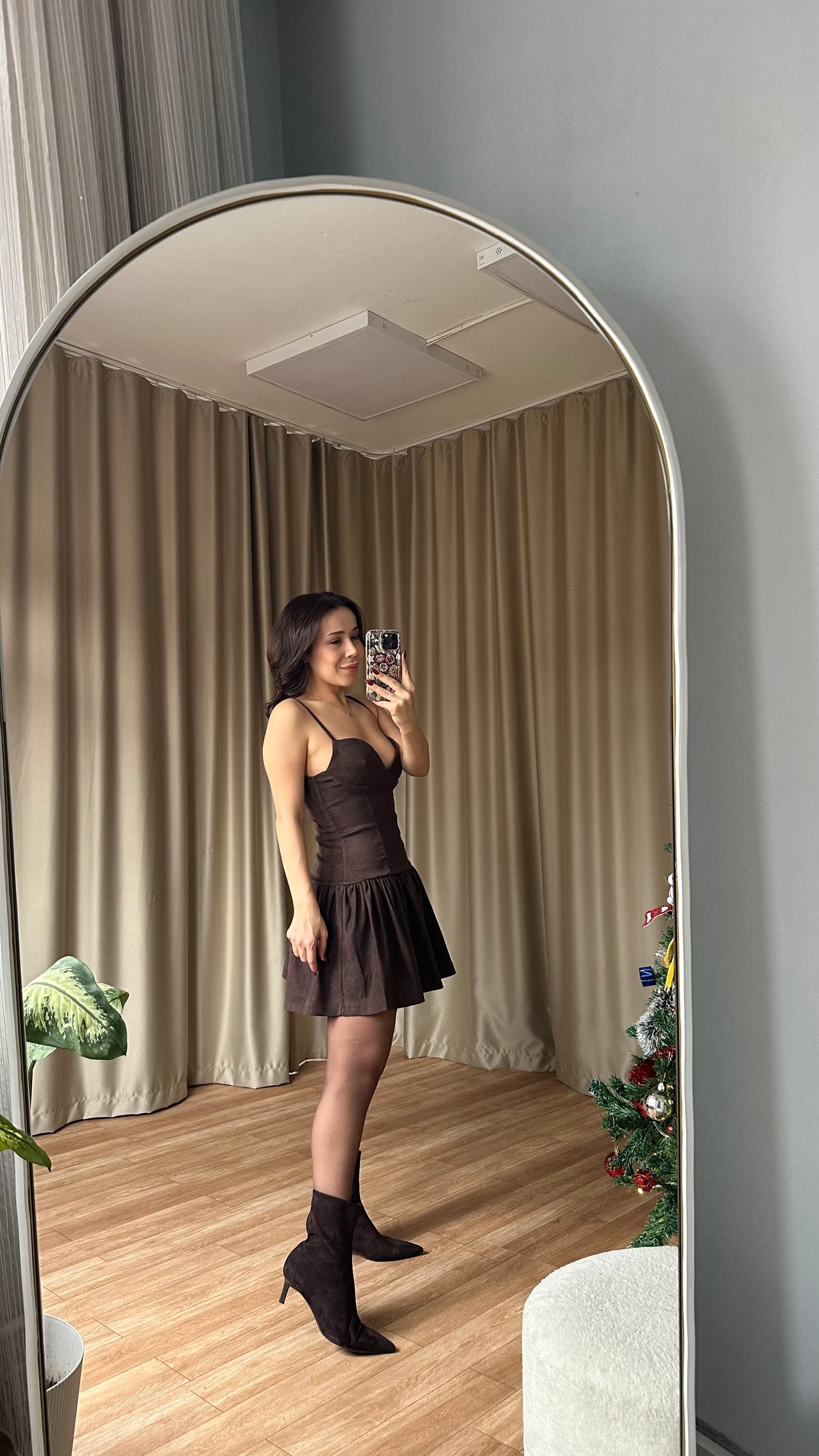 Pileli Süet kahve elbise